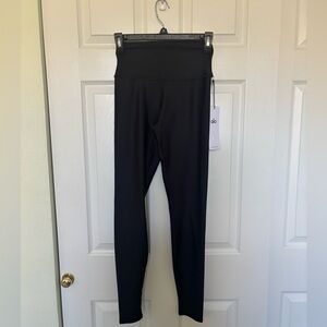 NWT ALO Yoga High Waist Airlift Leggings Black Size Small